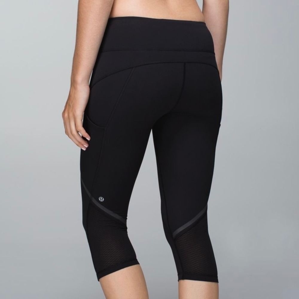 Lululemon Hop To It Crop Full-On Luxtreme Black Mesh Panel Leggings Pockets